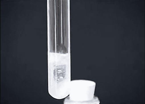 氢氧化铝与盐酸反应沉淀